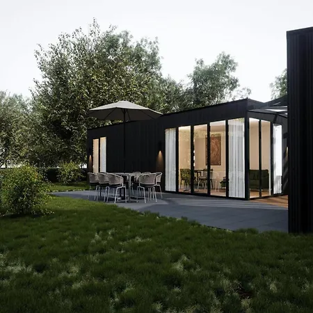 Pleasant In * Ulicoten