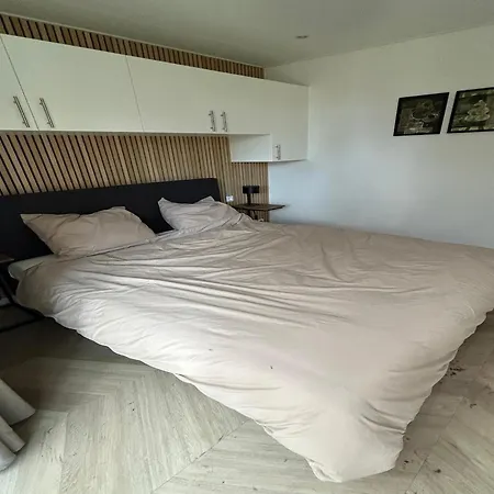 Pleasant In Ulicoten